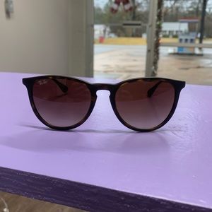 Erika Classic Ray-Ban Sunglasses